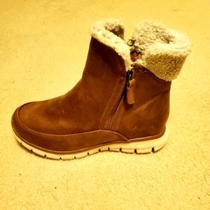 Skechers Memory Foam Boots